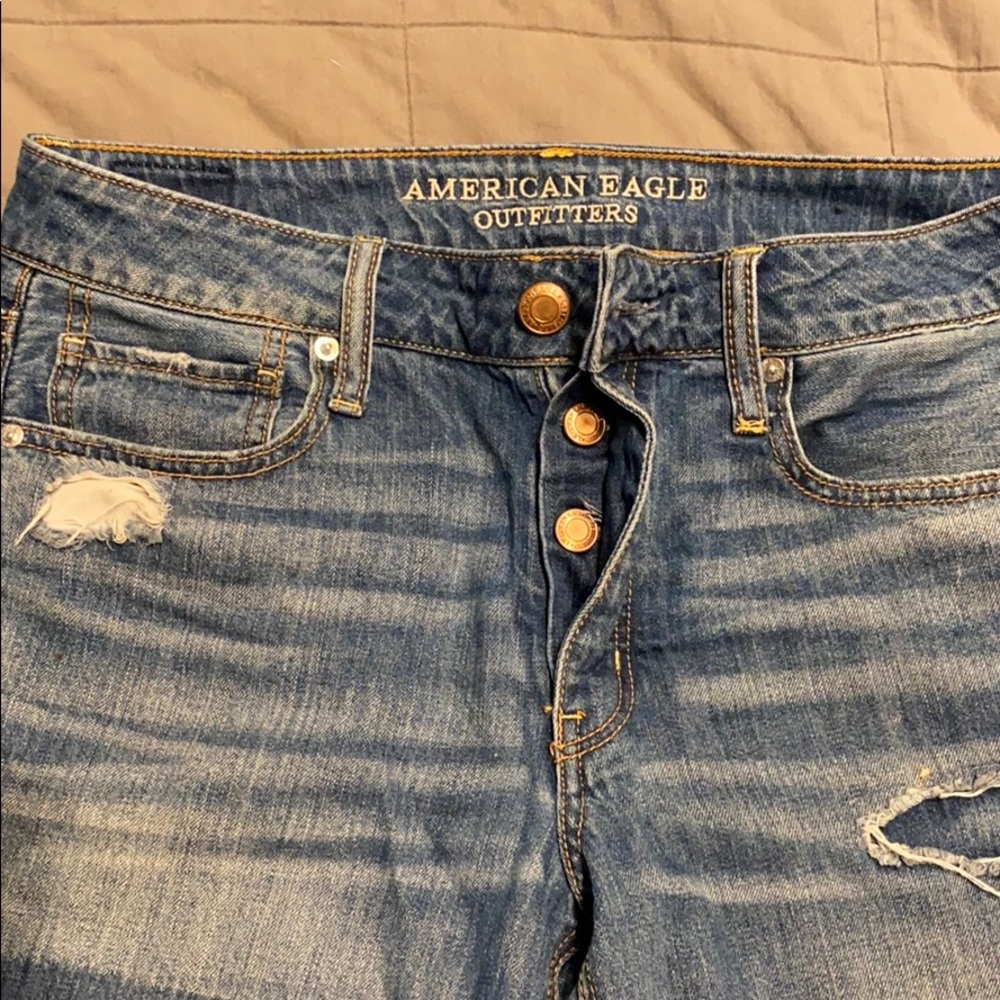 American Eagle Tom girl fit 6 distressed, paint